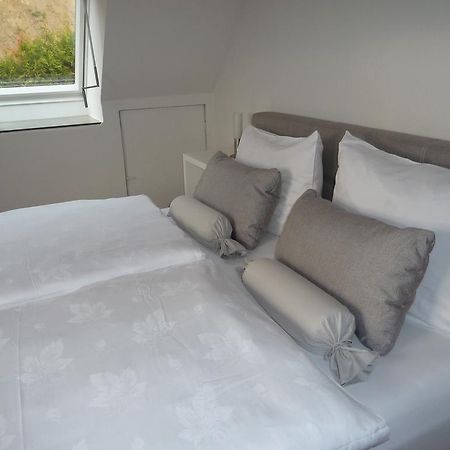 Helle 70 Qm Ferienwohnung Mit Herrlichem Blick Teningen Exterior foto